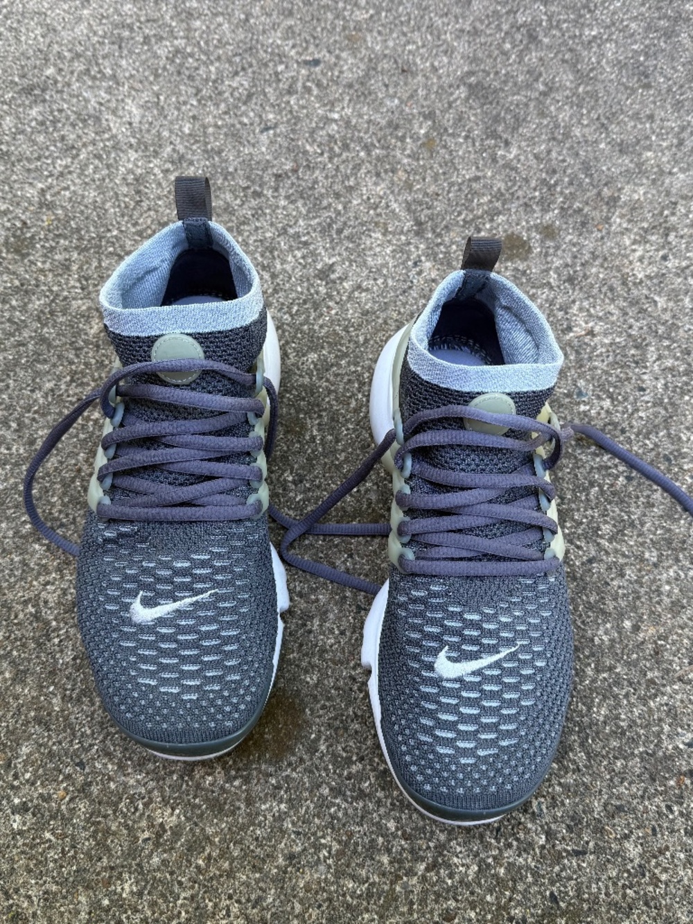 RARE Nike Air Presto Flyknit Ultra - Men's Size 7 - Women's 8.5 - 835570